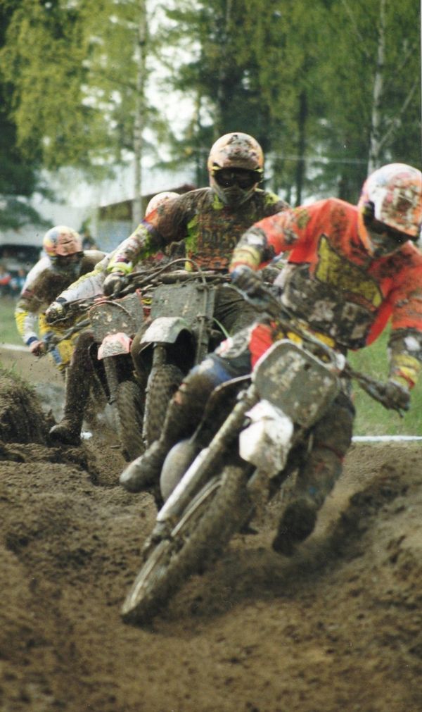 Jonoajoa! Ruskeasanta GP 250 1995